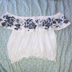 Off the shoulder top Garage